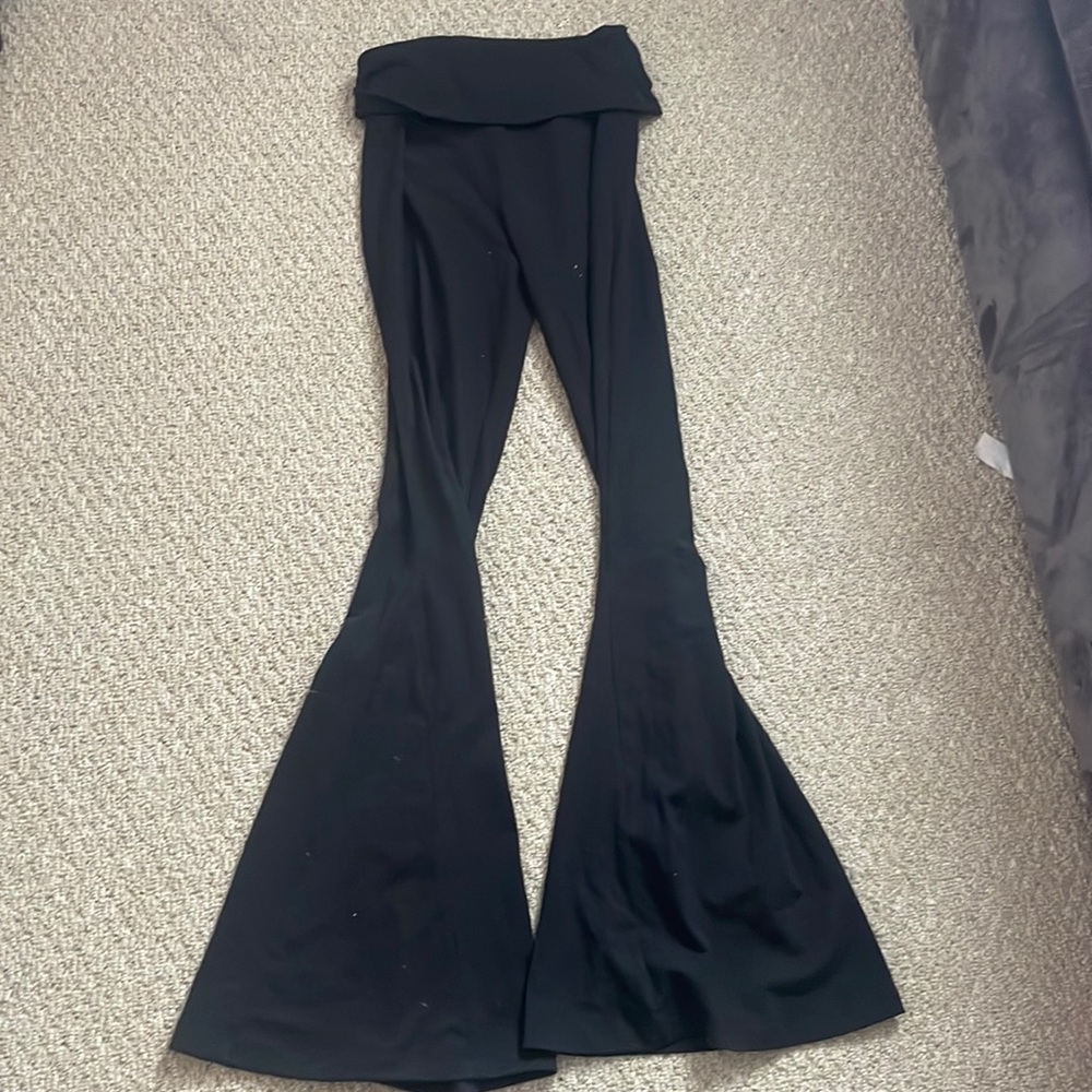 black flare leggings